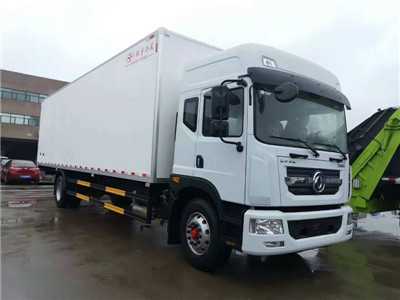 東風多利卡D12保溫冷藏車